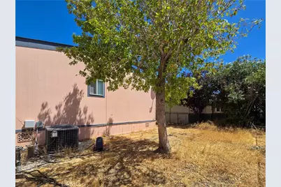 9161 Santa Fe #37, Hesperia, CA 92345 - Photo 22
