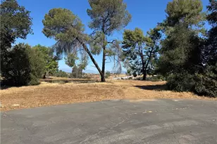 60 Redwood, Calimesa, CA 92399 - Photo 1