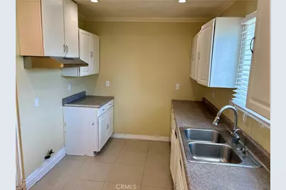 5580 Noble Street, Riverside, CA 92503 - Photo 12