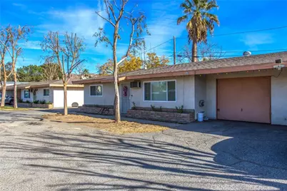 32390 Avenue D, Yucaipa, CA 92399 - Photo 6