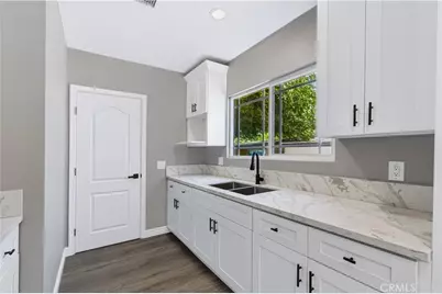 2357 Wilshire, Riverside, CA 92501 - Photo 8