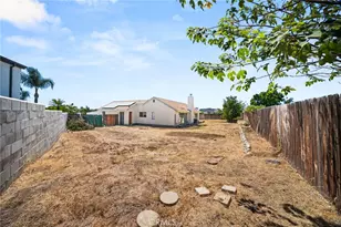 254 Hawthorne St, Rialto, CA 92376 - Photo 14