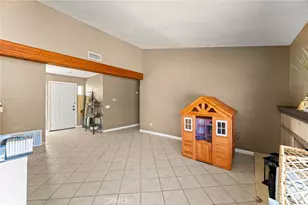 254 Hawthorne St, Rialto, CA 92376 - Photo 4