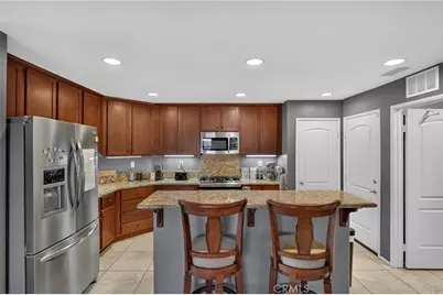 84081 Azzura, Indio, CA 92203 - Photo 6