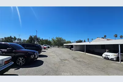 8939 Mango #P, Fontana, CA 92335 - Photo 14