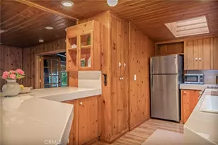 24251 Great View Dr, Crestline, CA 92325 - Photo 18