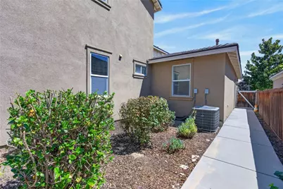 28445 Port, Menifee, CA 92585 - Photo 8