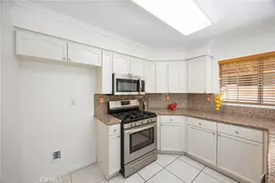 921 Blossomcreek Ln, Corona, CA 92878 - Photo 18