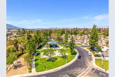 921 Blossomcreek Ln, Corona, CA 92878 - Photo 58