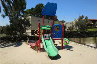 7802 Via Tortona, Los Angeles, CA 91504 - Photo 22