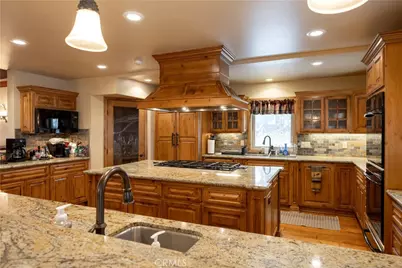 42028 Sky View, Big Bear Lake, CA 92315 - Photo 24