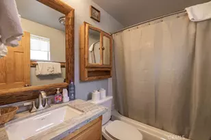 926 Robinhood, Big Bear City, CA 92314 - Photo 10