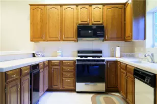 27381 Cottonwood Ln, Lake Arrowhead, CA 92317 - Photo 12