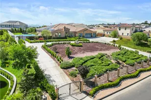 16282 Ginger Creek, Riverside, CA 92504 - Photo 2