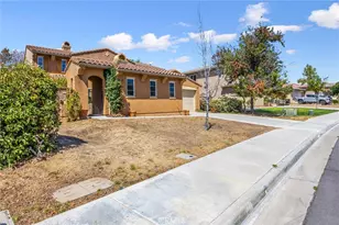 37473 Starmist Way, Murrieta, CA 92563 - Photo 2