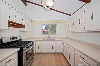 1781 Nob Hill, Running Springs, CA 92382 - Photo 10