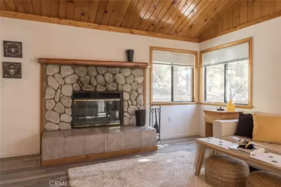 107 E Aeroplane Boulevard, Big Bear City, CA 92314 - Photo 8