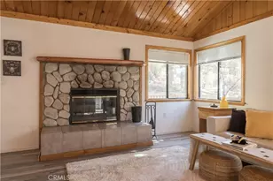 107 E Aeroplane Blvd, Big Bear City, CA 92314 - Photo 8