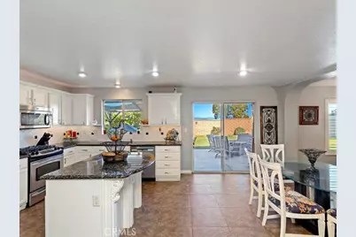 825 Derby, Corona, CA 92882 - Photo 16