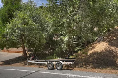 31070 Old City Creek, Running Springs, CA 92382 - Photo 6