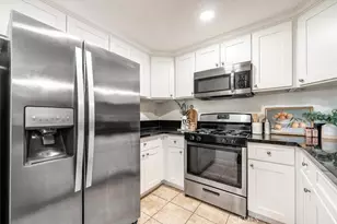 5037 Los Morros Way, Oceanside, CA 92057 - Photo 8