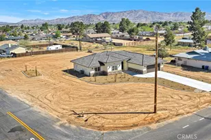 21960 Ramona, Apple Valley, CA 92307 - Photo 58