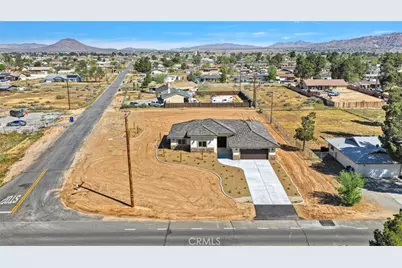 21960 Ramona, Apple Valley, CA 92307 - Photo 64