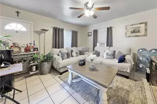 12147 Molette, Norwalk, CA 90650 - Photo 8