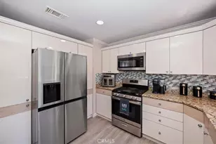 24288 Zurich Dr, Crestline, CA 92325 - Photo 8