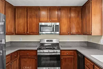 9291 Pleasant Hurst Court, Riverside, CA 92509 - Photo 10