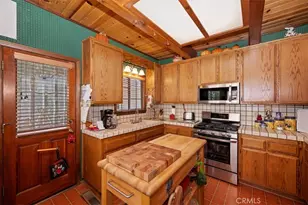 911 Panamint Mountain, Big Bear City, CA 92314 - Photo 12