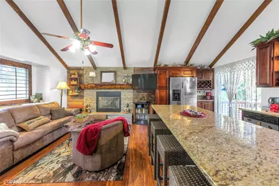 24896 Matterhorn Court, Crestline, CA 92325 - Photo 16