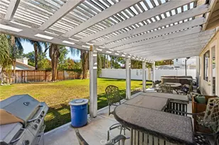 1591 Valley Falls, Redlands, CA 92374 - Photo 28