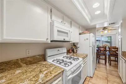 2173 Aspenwood Court, San Bernardino, CA 92404 - Photo 2