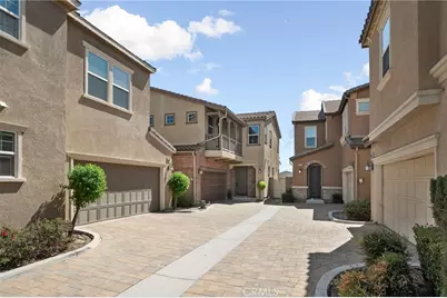 13049 Goldenrod Drive, Eastvale, CA 92880 - Photo 2