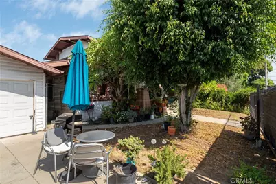 523 N Lake, Los Angeles, CA 90026 - Photo 32