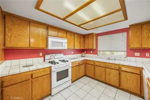 15023 Byron Dr, Apple Valley, CA 92307 - Photo 12