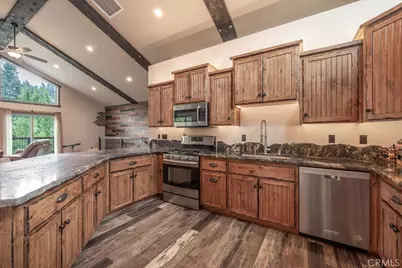 40944 Seneca, Big Bear Lake, CA 92315 - Photo 4