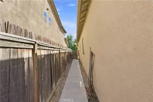 33516 Lansford St, Yucaipa, CA 92399 - Photo 42