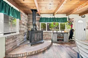 33910 Meadow Ln, Green Valley Lake, CA 92341 - Photo 8
