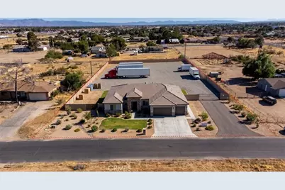 11 Cholame, Victorville, CA 92392 - Photo 2
