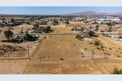 11 Cholame, Victorville, CA 92392 - Photo 22