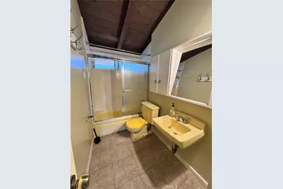 2605 E Santa Fe, Fullerton, CA 92831 - Photo 8