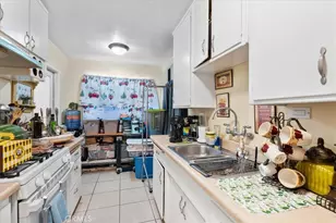 7715 Whitsett, Los Angeles, CA 90001 - Photo 22