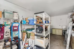 7715 Whitsett, Los Angeles, CA 90001 - Photo 28