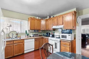 7715 Whitsett, Los Angeles, CA 90001 - Photo 8