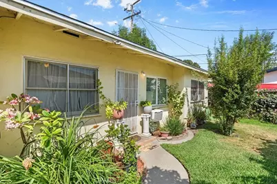 7715 Whitsett, Los Angeles, CA 90001 - Photo 18