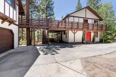 335 Scandia, Big Bear Lake, CA 92315 - Photo 2