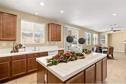19316 Aspenleaf, Perris, CA 92570 - Photo 12