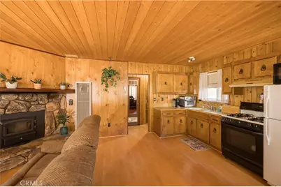 260 Highland, Sugarloaf, CA 92386 - Photo 8